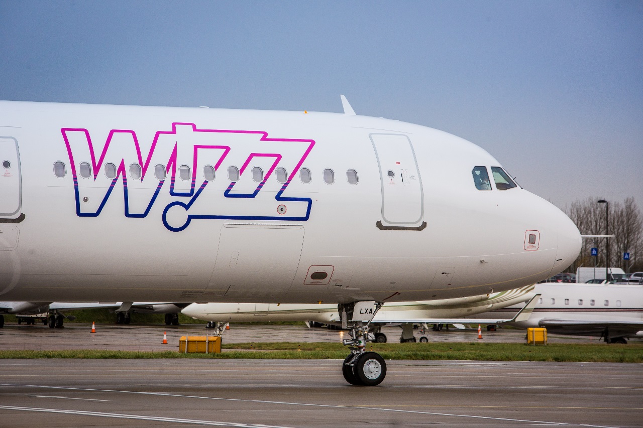 Wizz Air разширява мрежата си и предлага рекорден брой места за зимния сезон